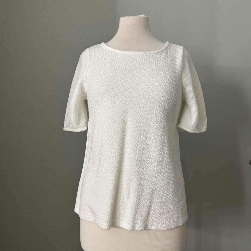 Green envelope white blouse